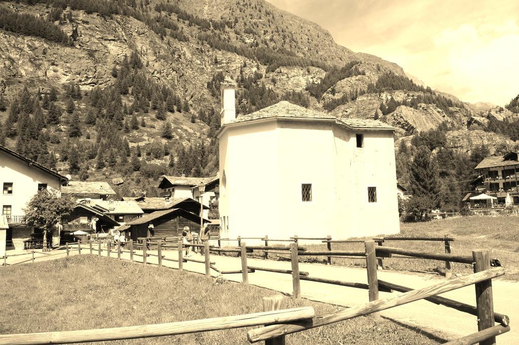 Manad Cod Cir N 0329 Leilighet Aosta Eksteriør bilde